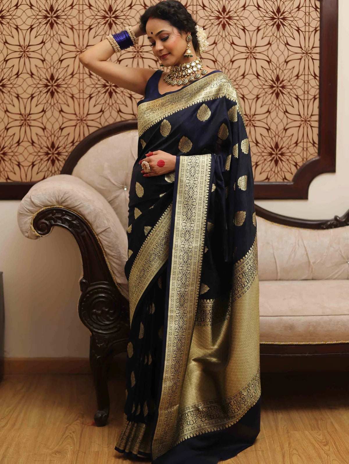 Woven design blend banarasi saree