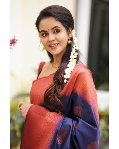 Where Tradition Meets Royalty – Banarasi Collection 💫
