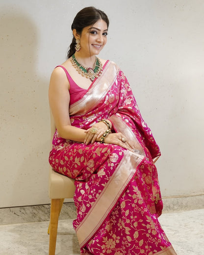 Women's Kanjivaram Soft Banarasi Silk Sarees With Blouse Piece.