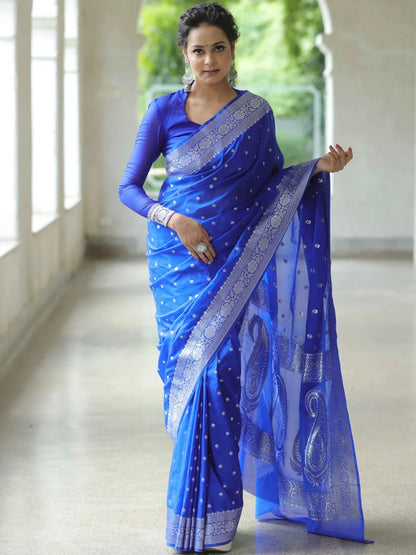 Draped in Tradition, Styled for Celebrations 💃