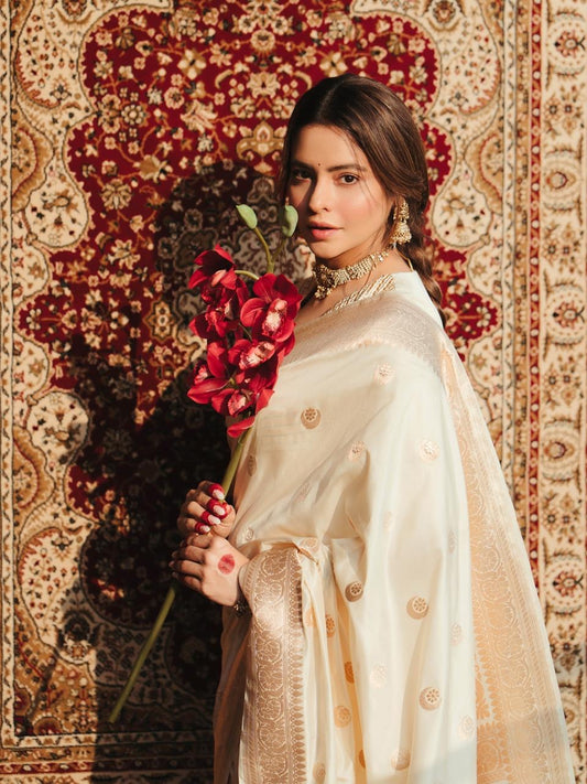 Diva of white banarasi silk saree