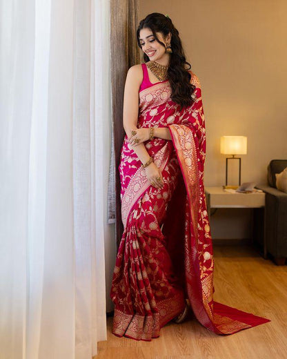 Woven Design Zari Silk Blend
Banarasi Saree