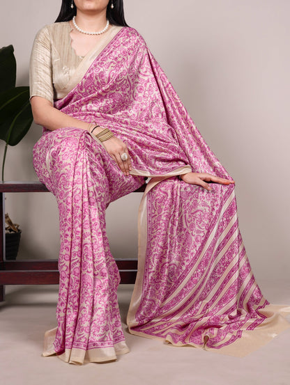 Timeless Tussar silk with graceful prints — a saree that speaks elegance in every drape 🌸