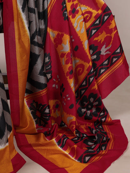 Zigzag weaves, tasar silk, and a drape that makes every moment elegant 🪸