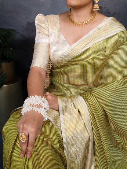 When tradition meets texture 💛