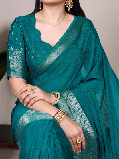 A saree that blends comfort with class, crafted from rich and fluid Chinon 🪷