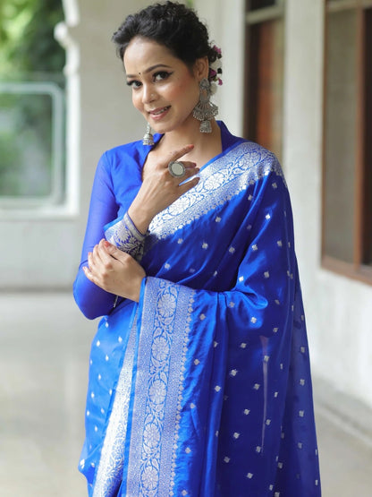 Draped in Tradition, Styled for Celebrations 💃
