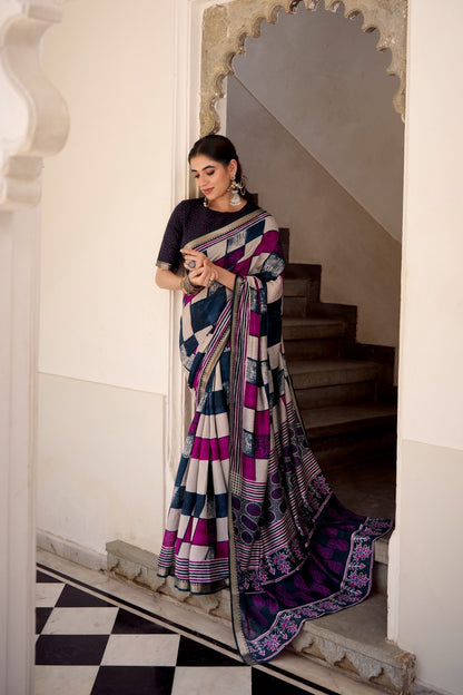 Woven whispers of royalty, wrapped in Chanderi charm 🍂