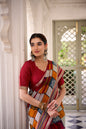 Woven whispers of royalty, wrapped in Chanderi charm 🍂