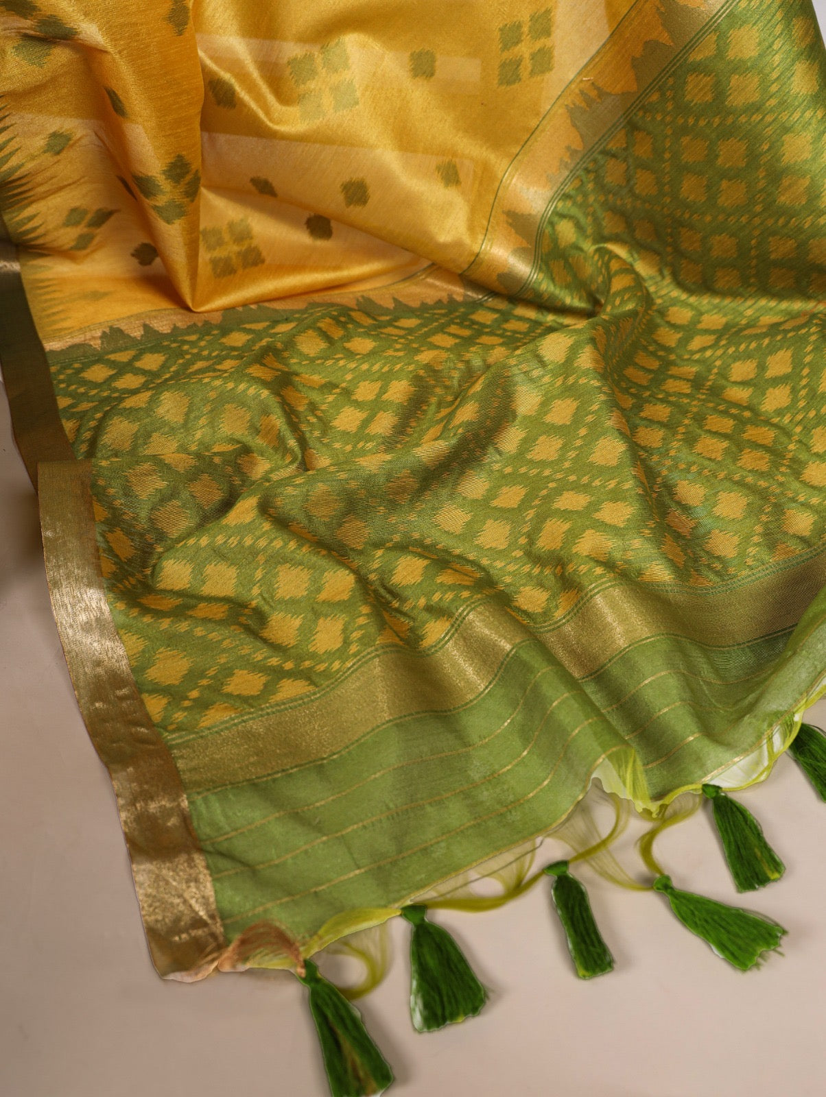 The perfect drape for your special moments 🍁