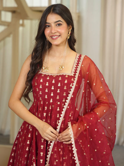 Chanderi Jacquard Butti Anarkali Kurta Set With Pant & Dupatta