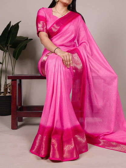 Marshmello-soft fabric with rich zari weaving — a blend of comfort and regal elegance. 🌸