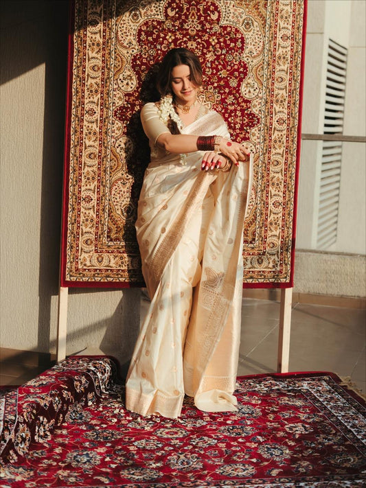 Diva of white banarasi silk saree