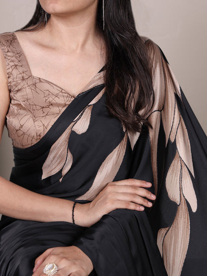 Let your look blossom with the perfect blend of femininity and flow. 🌹