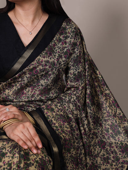 Where tradition meets comfort—this Chanderi cotton saree is all about lightweight luxury and lasting style ✨🍁
